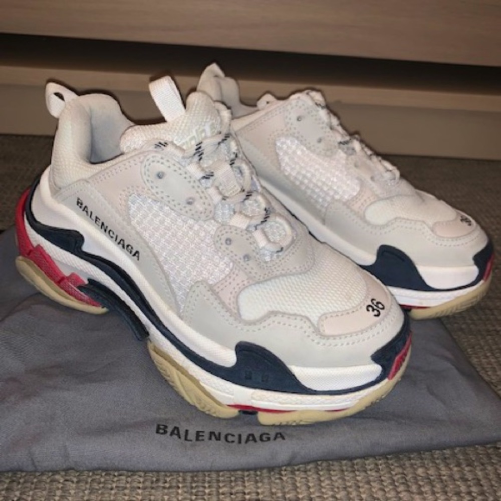 Balenciaga triple s